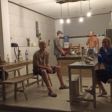 Gending Sari House Apartment อูบุด ภายนอก รูปภาพ